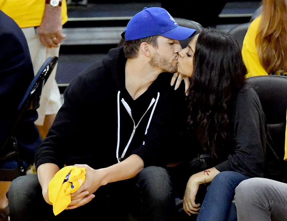 Ashton Kutcher Mila Kunis