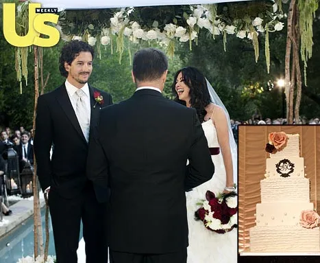 1319206495_shannen doherty wedding article