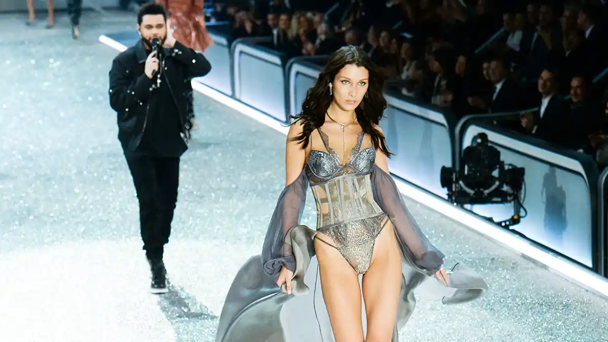 Bella main 00b168cc 4ca8 4a1b a4f9 a03ba5403f02