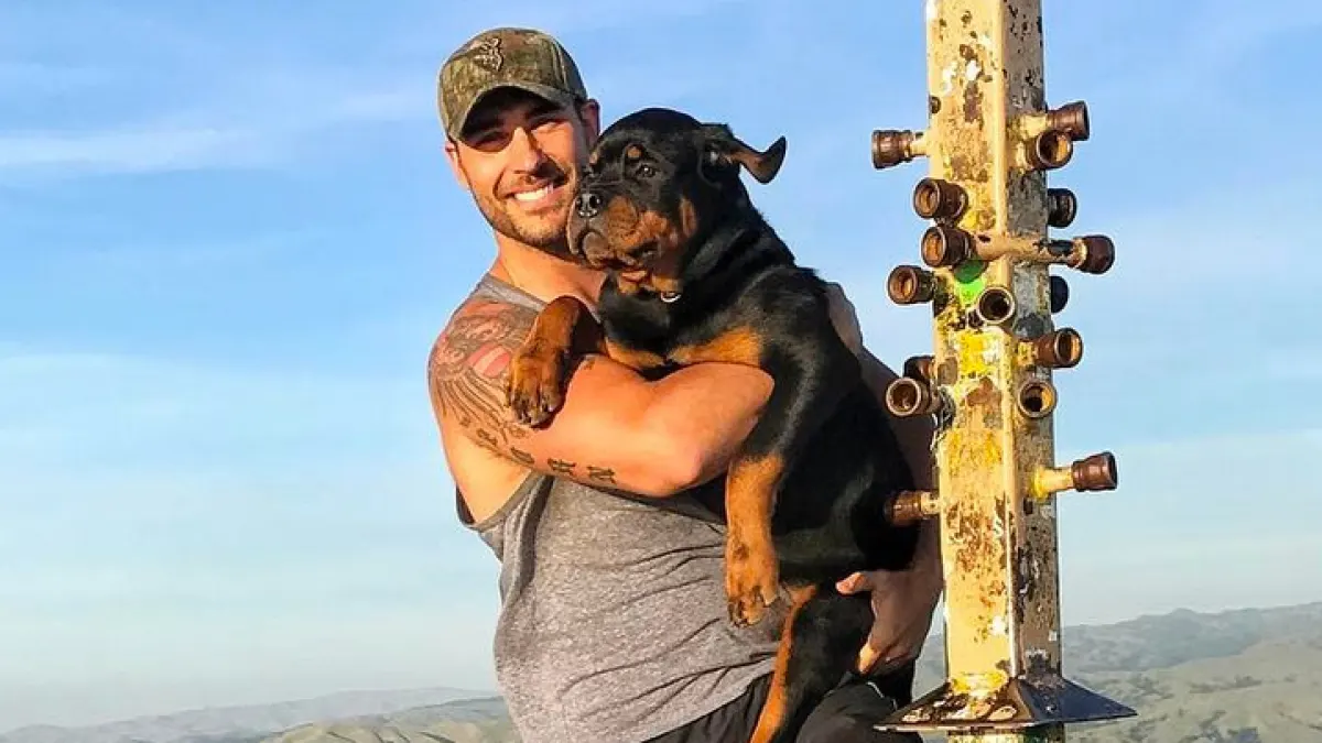 Ben z and his dog 5f6f5657 87c6 4e54 8cf9 e0af5c3ce05a