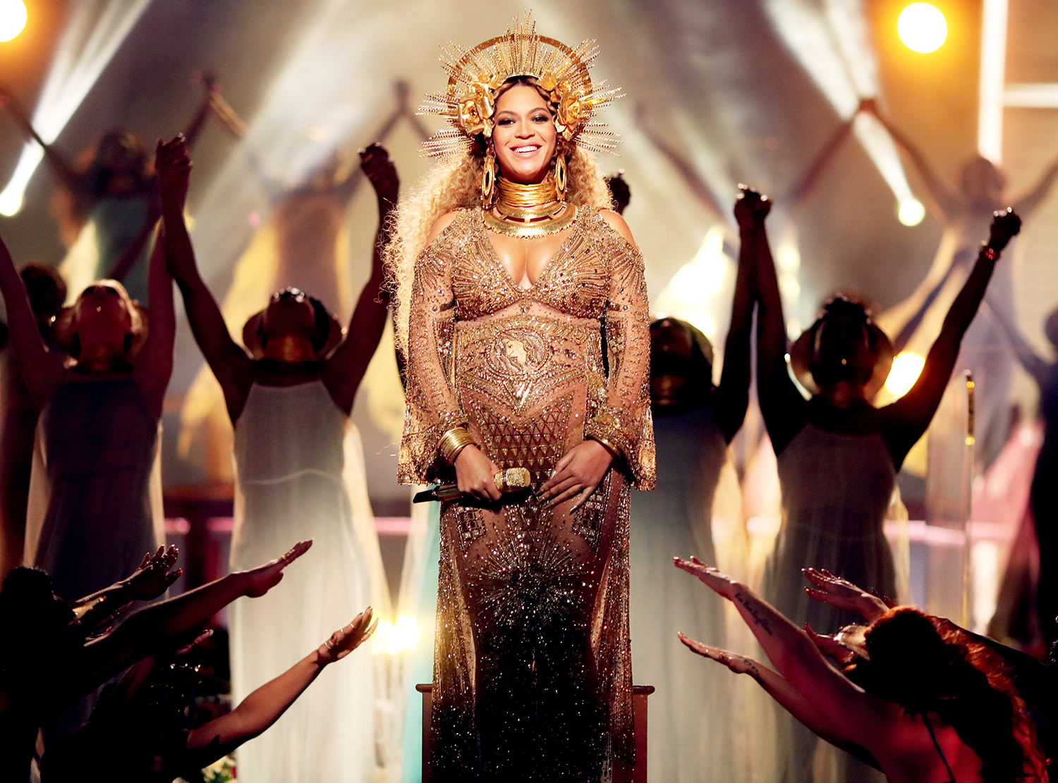 Beyonce performing cecdd70d 64a8 4a46 8060 1cfd4a68b082