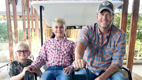 Zuma, Kingston, and Blake Shelton
