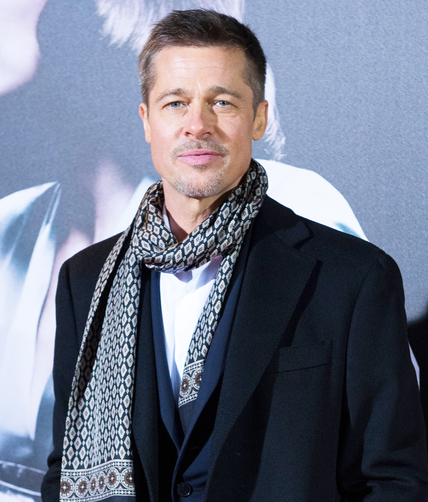 Brad pitt bed396cc 3aa0 4882 839e bac8f0592b42