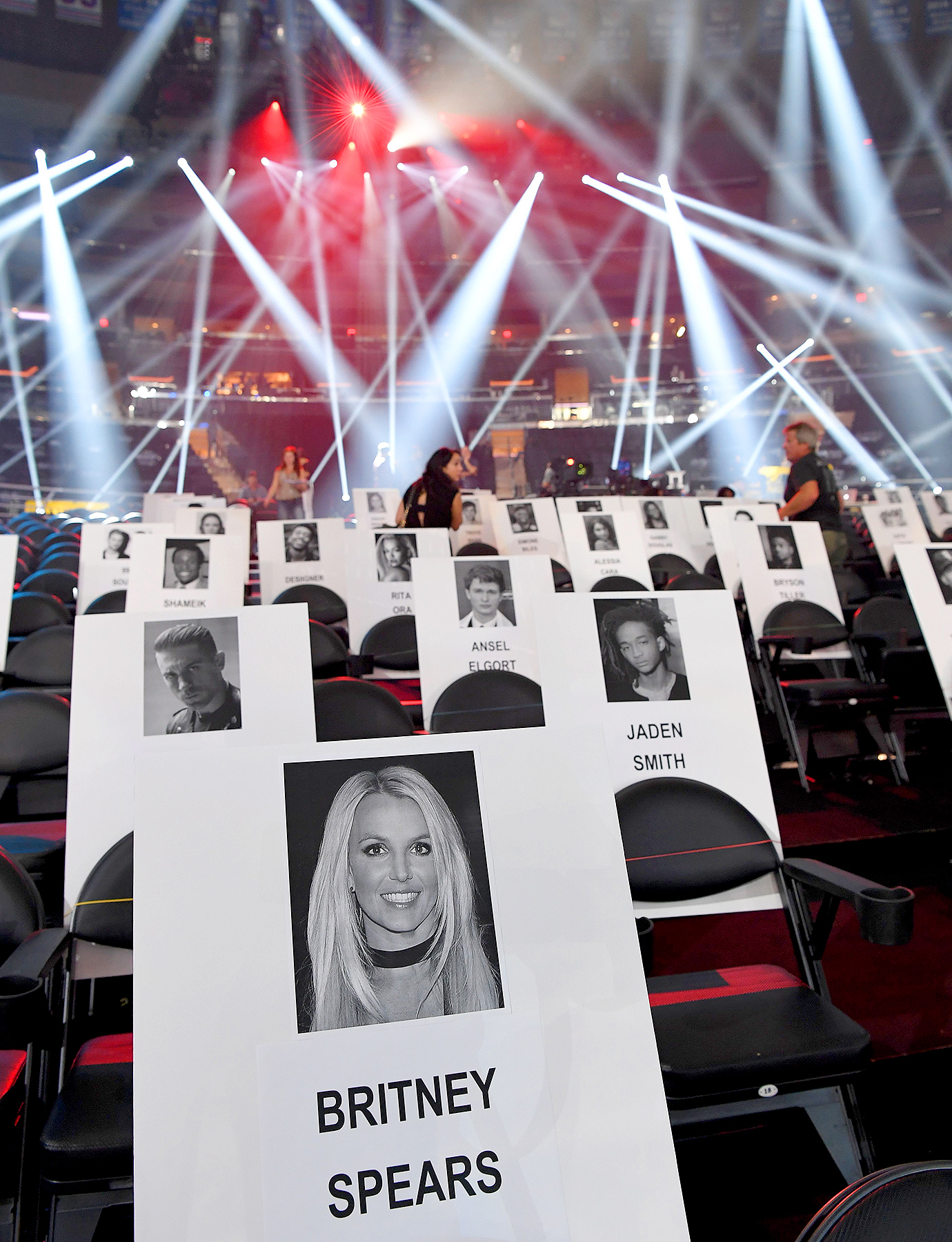 Britney spears vma seats zoom 27371fef c5b7 4f53 9916 7267a28b25e6