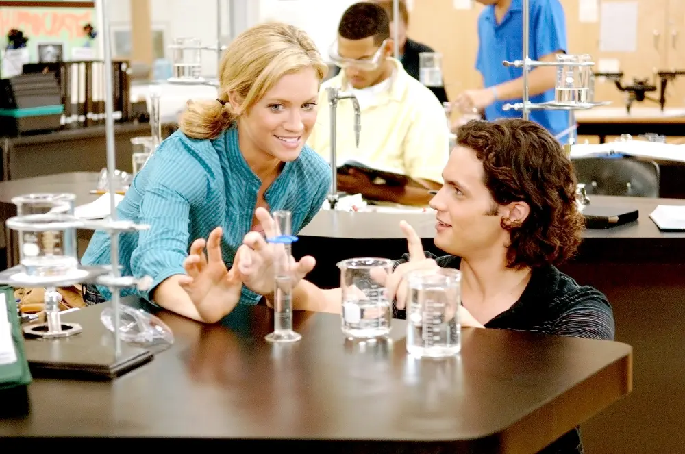 Brittany Snow and Penn Badgley in John Tucker Must Die.