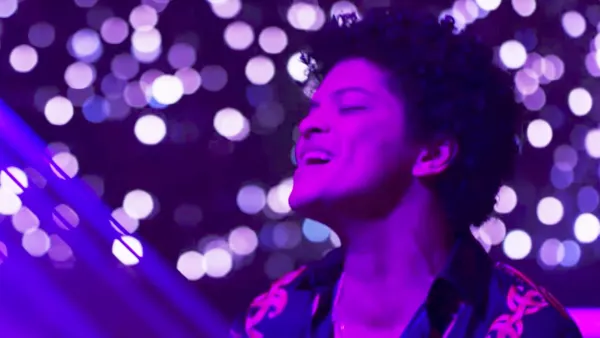 Bruno Mars Versace on the Floor