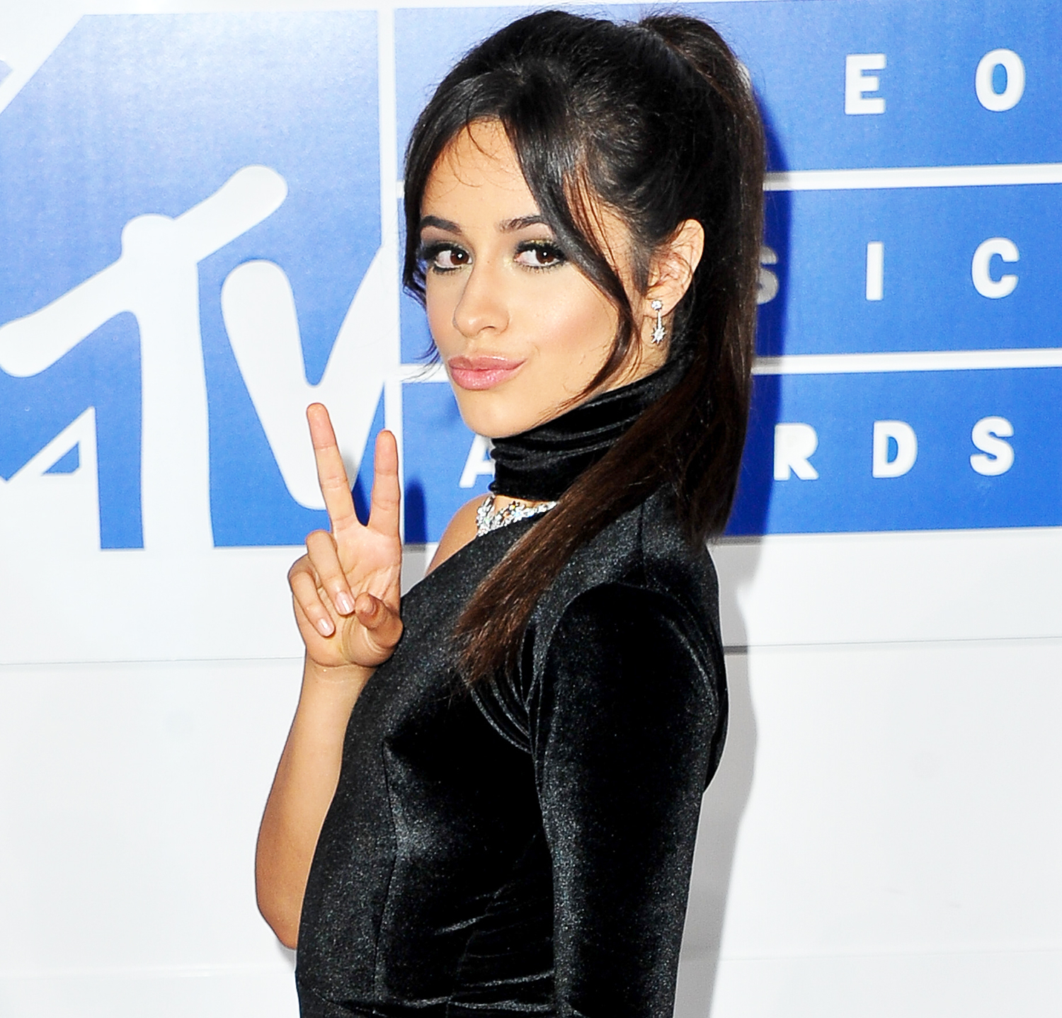 Camila cabello 95825fae 0c86 44a0 940a 9a56a2c9e4be