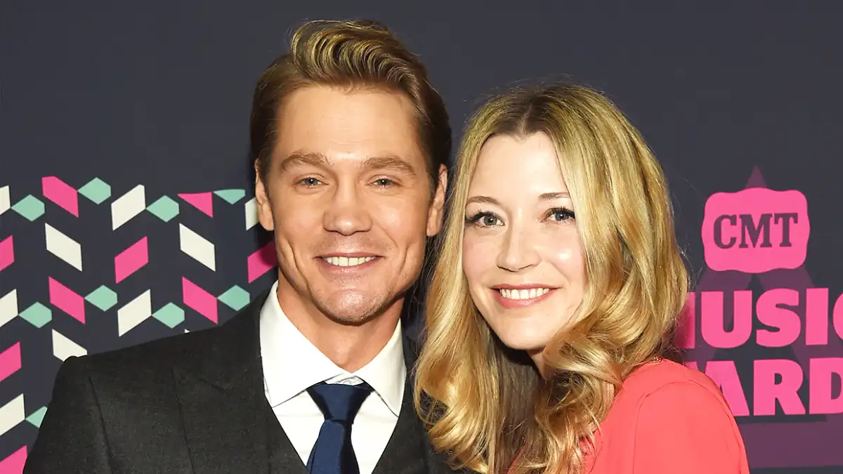 Chad Michael Murray and Sarah Roemer