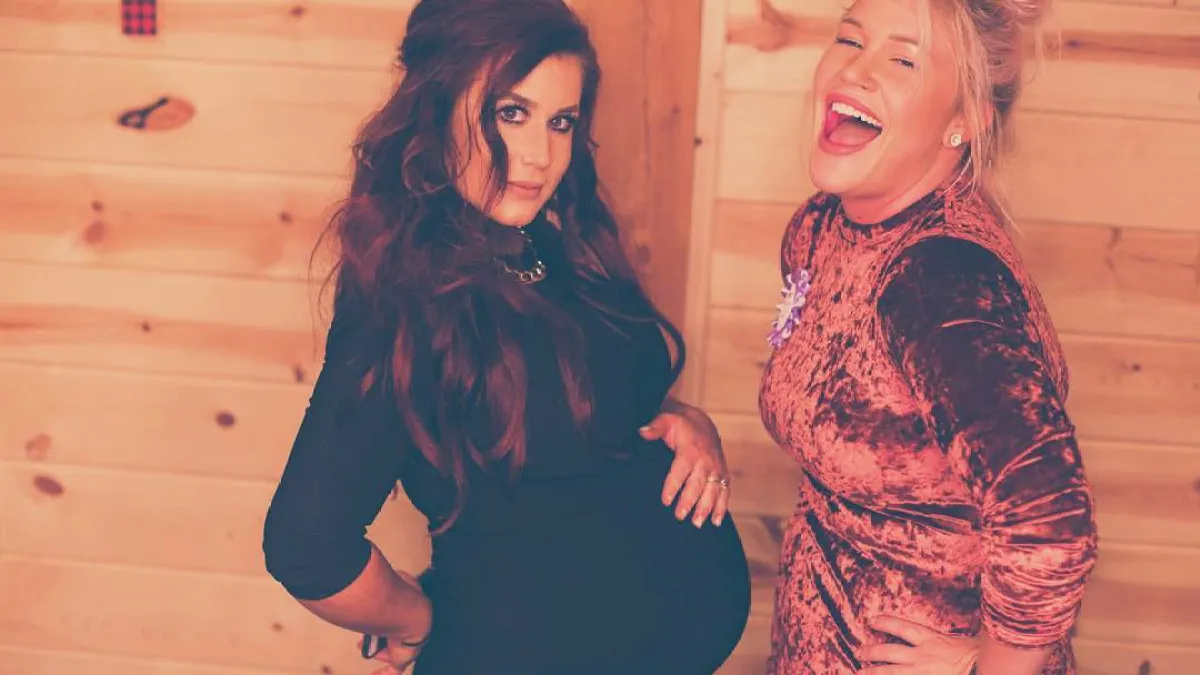 Chelsea houska zoom 6c0c95d9 131f 4c2d b96e 92639a462d6e