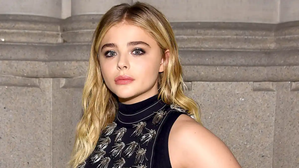 Chloe Grace Moretz attends 2016 Logo's Trailblazer Honors.