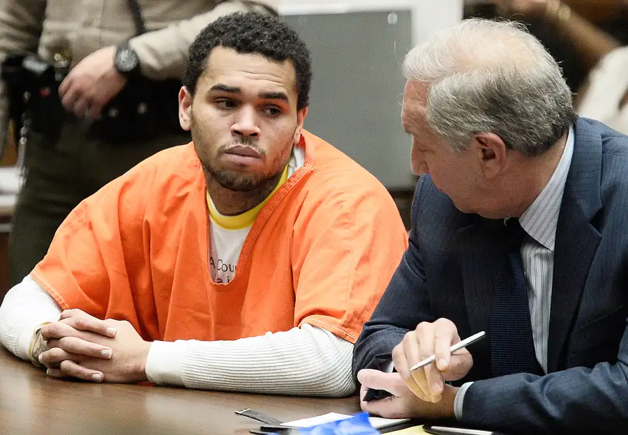 Chris brown landing 39e3cf9c a6a1 4b18 a5bc 3b7d98cf232f