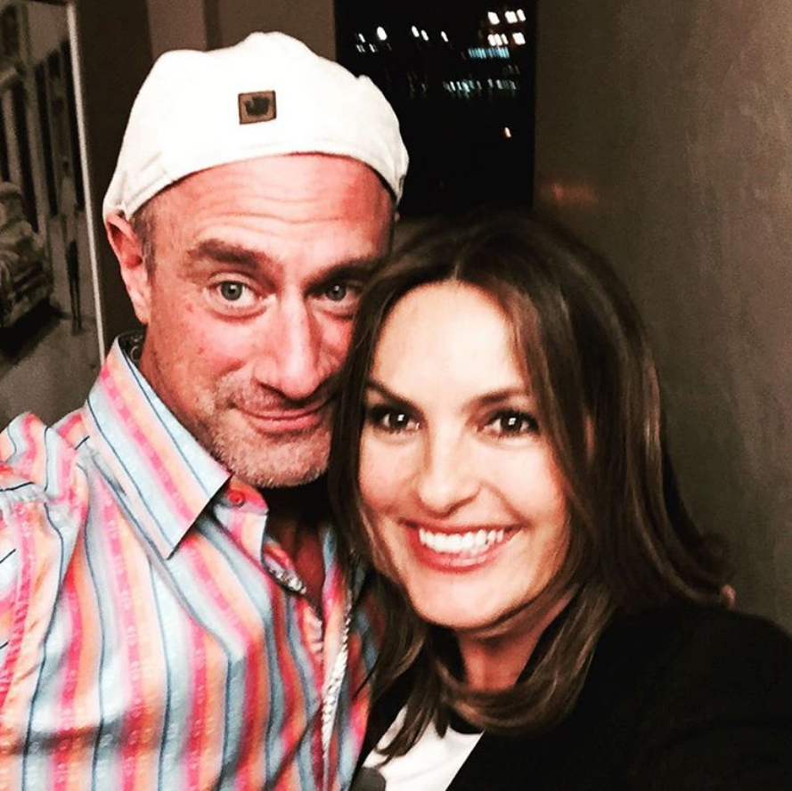 Chris mariska instagram zoom c3a956df 9c04 4b32 af27 c3f50e22c822