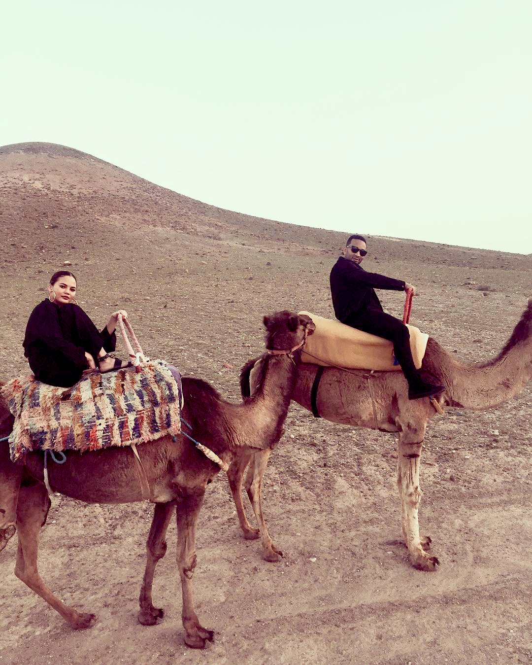 Chrissy teigen and john legend camels zoom 9339ed65 b525 4fa0 a5fe 3ce0f816d80d