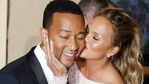 Chrissy Teigen John Legend