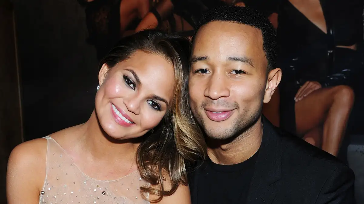 Chrissy Teigen John Legend