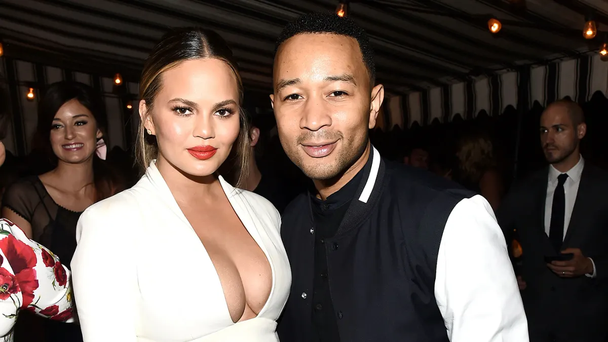 Chrissy Teigen John Legend