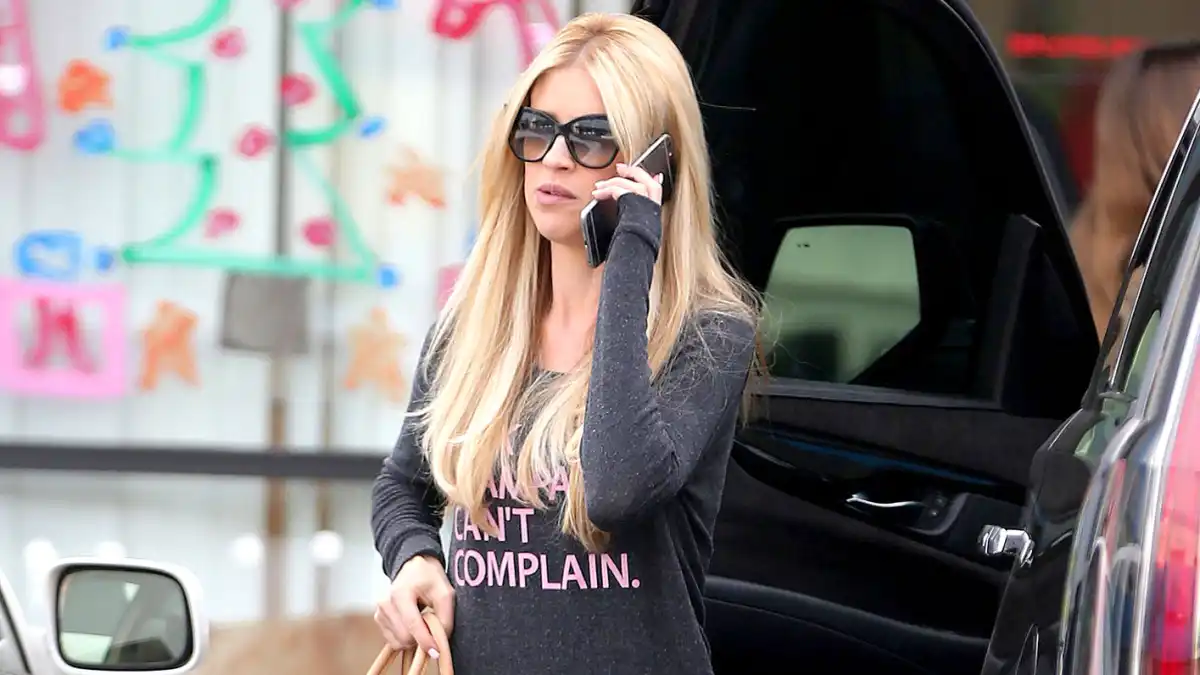 Christine el mousska 844b034a 22e3 4f5d 878c 263d125189dd