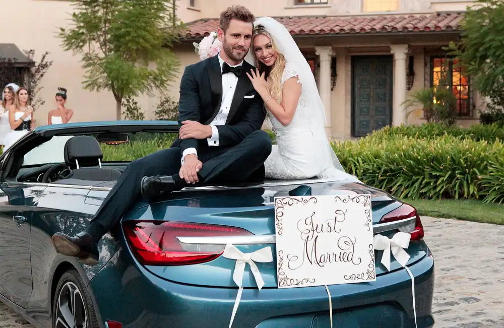 Nick Viall Corinne Olympios The Bachelor