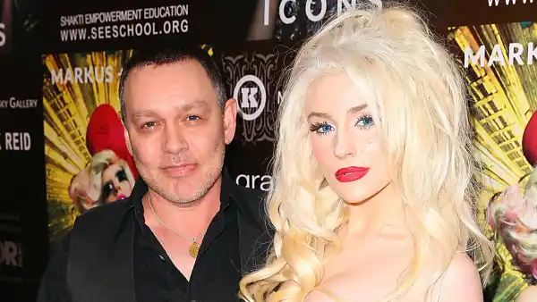 Courtney stodden doug hutchinson zoom 282b4d11 f309 494f a7d5 907849b523e3