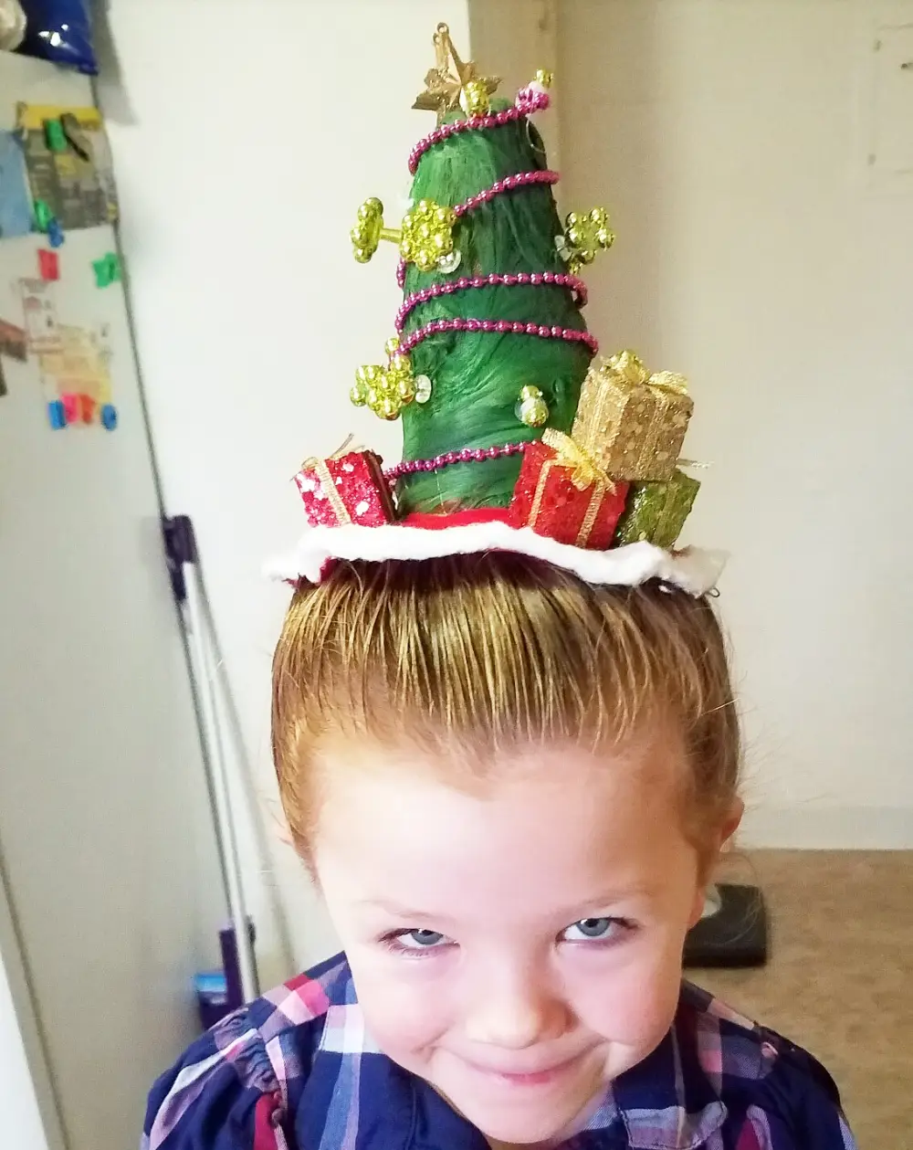 Greg Wickherst Izzy Christmas hairstyles