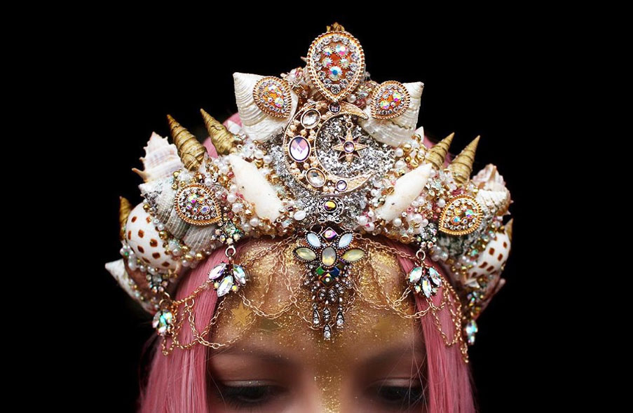 Crown c6304b4a 9278 4f21 b1b8 8262868558e4