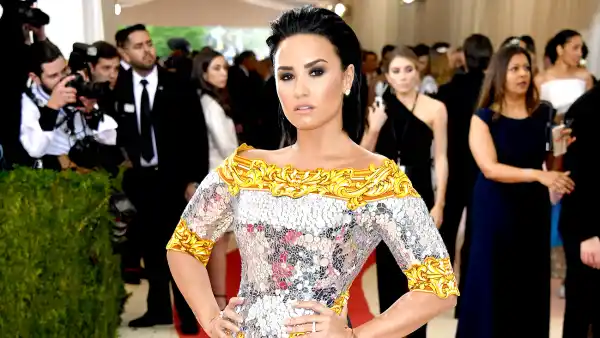 Demi lovato zoom d97d5eea 5059 4a23 a90c 8ea4eae27720