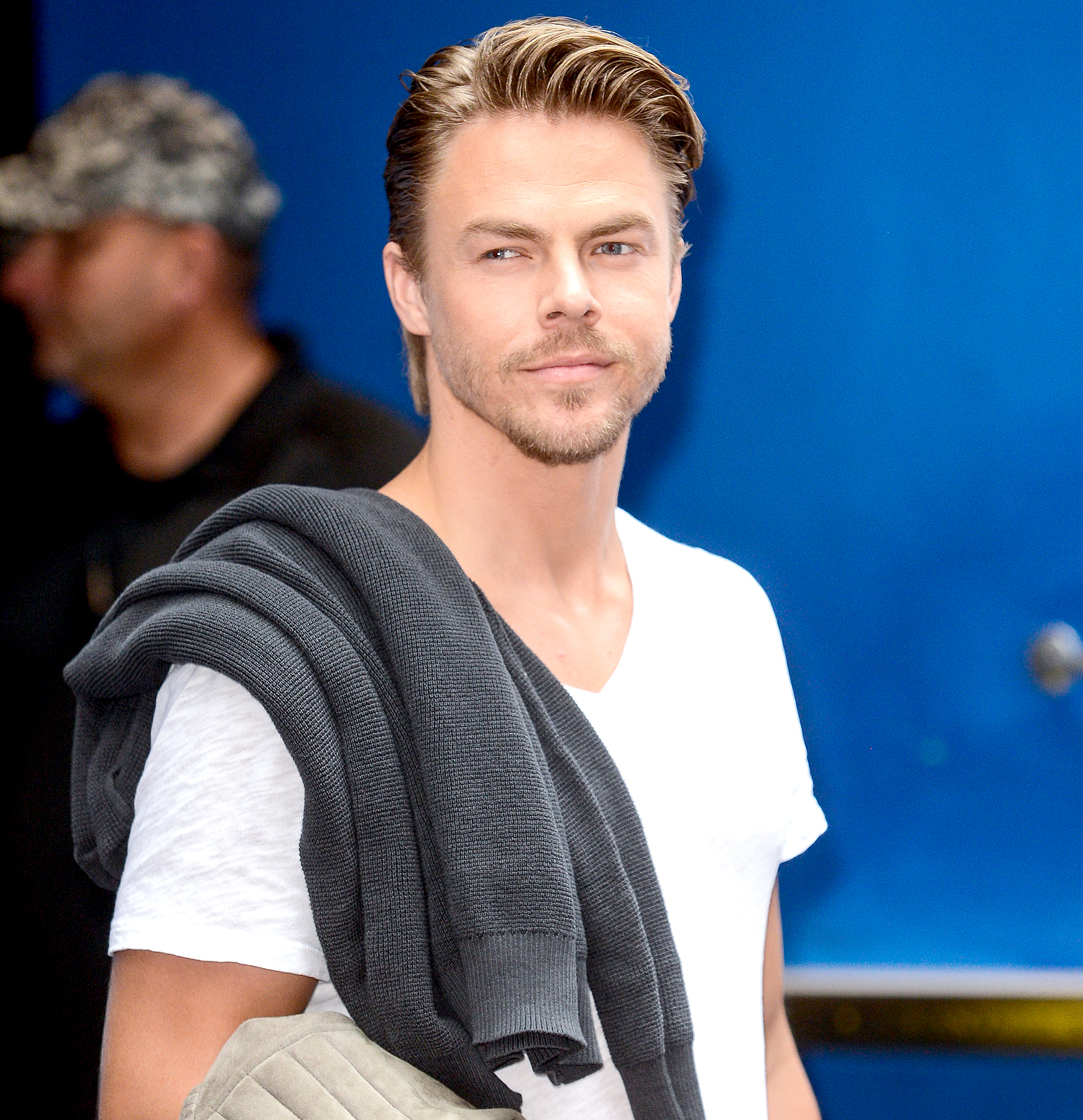 Derek hough zoom 5b9a2990 3f8e 43e6 98e2 0e5d07d82cd8
