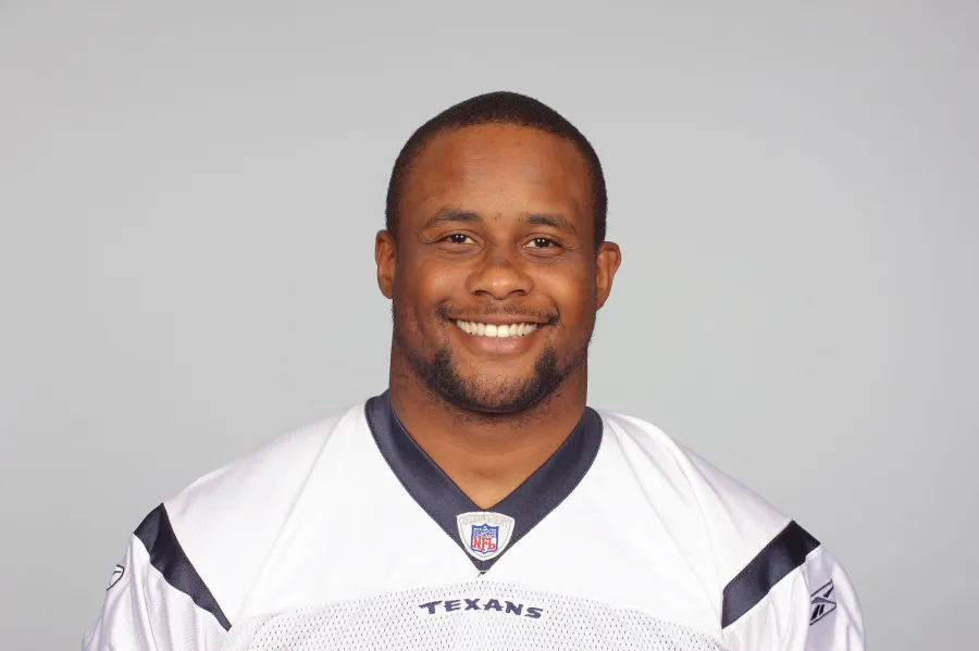 Derrick_ward dd46dd47 e03f 44f8 b6e3 c31225b57761