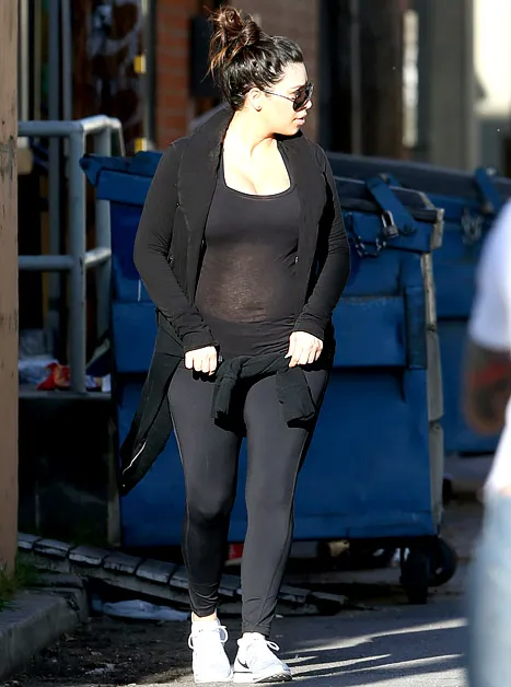 kim k gym clothes
