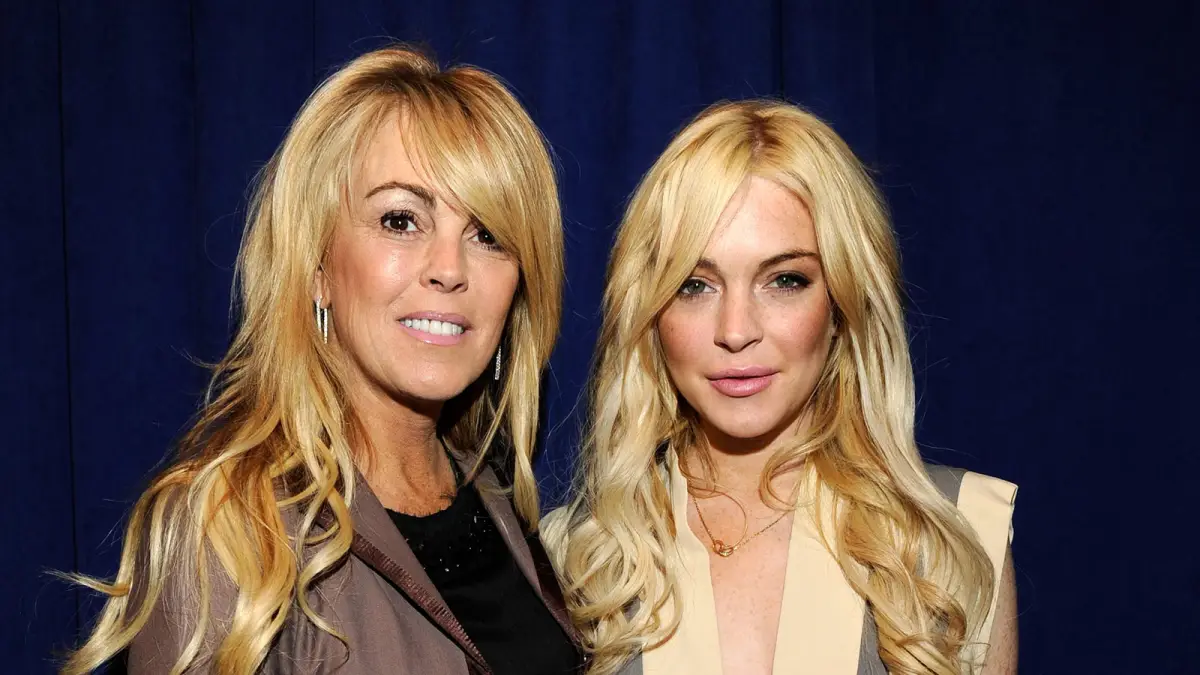 Dina and Lindsay Lohan