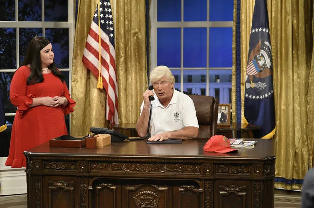 Alec Baldwin Returns as Donald Trump on &lsquo;SNL&rsquo; Season Premiere
