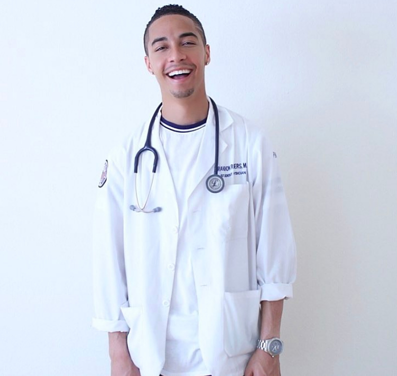 Dr brandon rogers 2cba8111 fdde 4ba8 9bbf 760cb0a4fc18