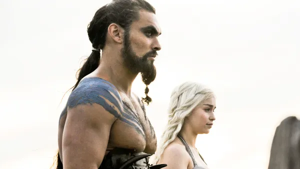 Jason Momoa Emilia Clarke Game of Thrones