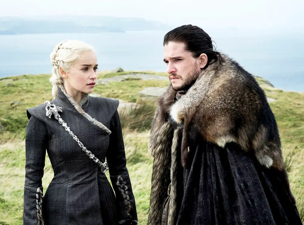 Emilia Clarke and Kit Harington Game of Thrones