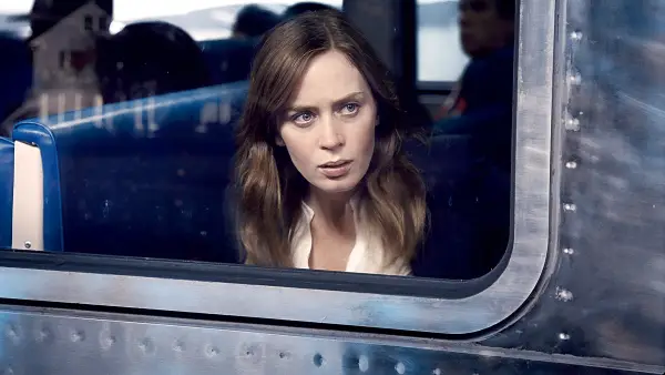 Emily blunt girl on the train zoom cc0fb7c9 9877 47b5 8378 e3252685b960