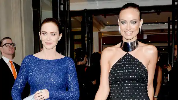 Emily blunt olivia wilde hotel zoom c2a222da 1ed0 4759 a38e eeb4a92b5793