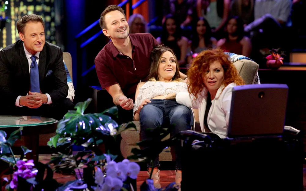 Carly and Evan pay a visit to make a very special surprise announcement and to introduce the newest member of the Bachelor family.