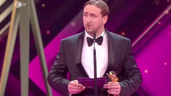 Fake ryan gosling 08ac1657 24eb 4b09 a4d8 1c29630ae304