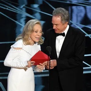 Faye Dunaway and Warren Beatty