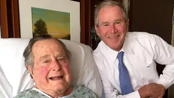 George bush 9b7c93de 2e2d 4bf0 a014 9b3ac4d25b9e