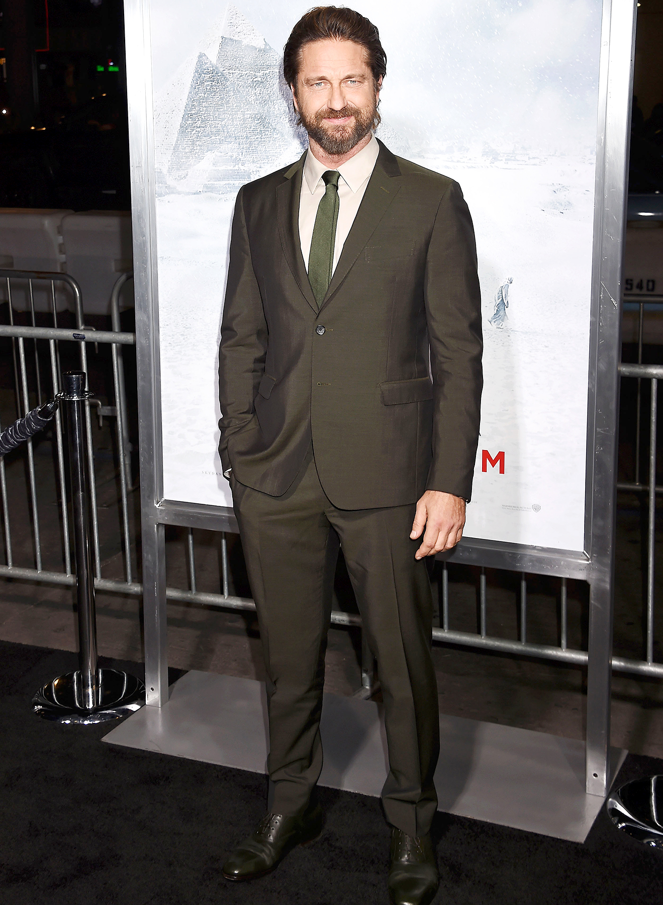 Gerard butler 88d539bf 3540 4402 865e d89d4396225b