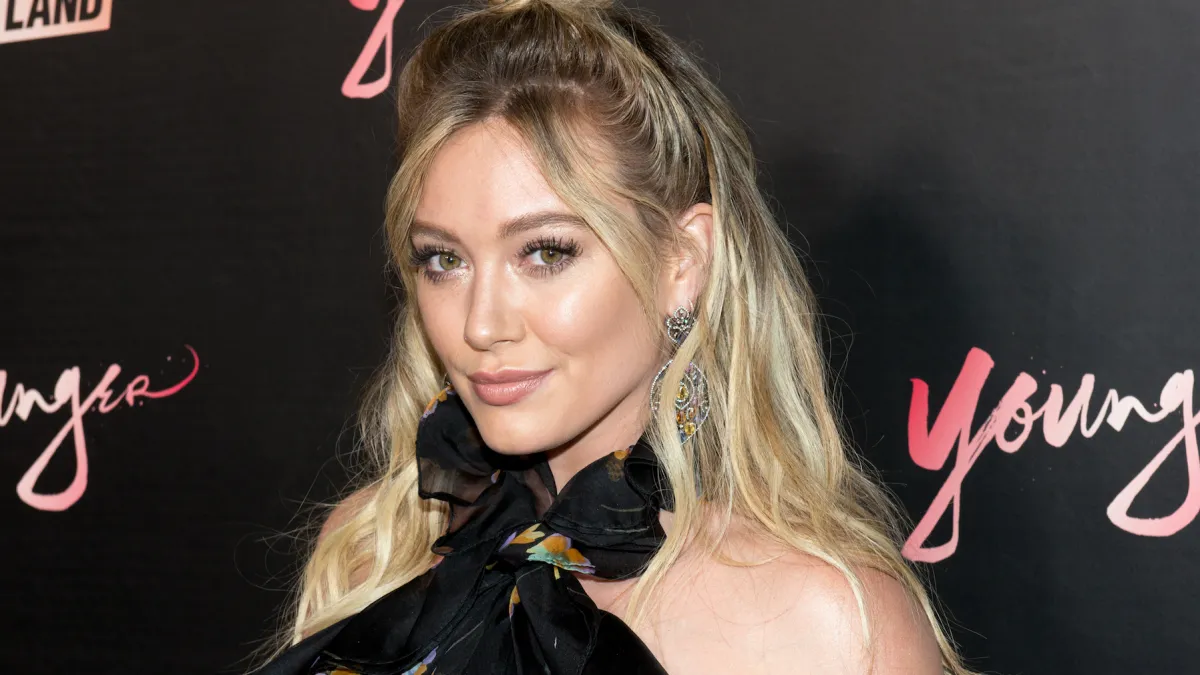Hilary Duff’s Replica Luxury Handbag Burglarized After She Shares Vacation Pics