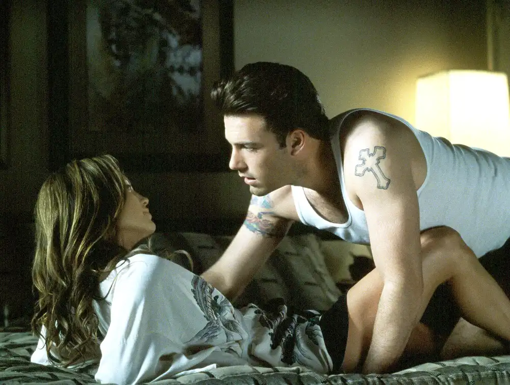 Jennifer Lopez and Ben Affleck in Gigli