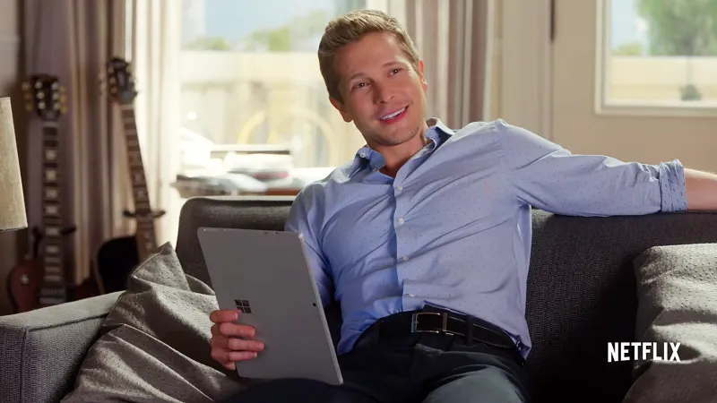 Matt Czuchry Gilmore Girls: A Day In The Life Logan