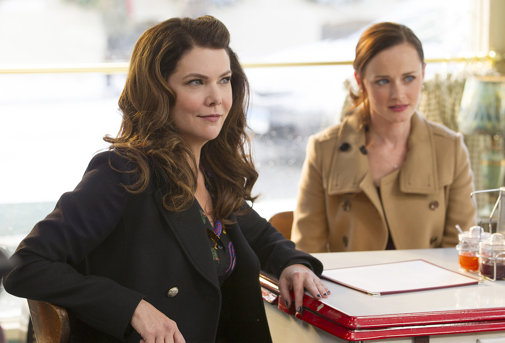 Gilmoregirls2 0f5120a8 ce1d 46ca ac5f d3a726c65085