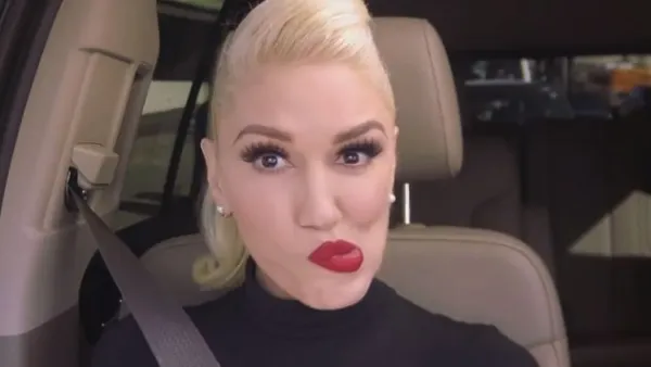 Gwen Stefani does Carpool Karaoke