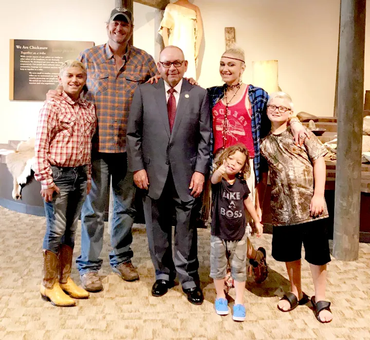 Kingston, Blake Shelton, Apollo, Gwen Stefani, and Zuma