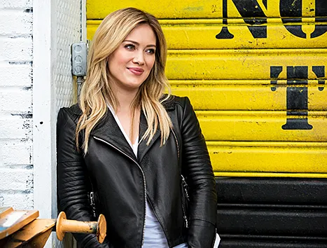 Hilary Duff in Younger