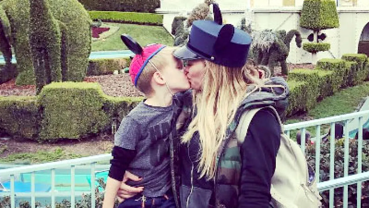 Hillary duf 11310312 36fa 4a81 a8a0 c974ceb0c407