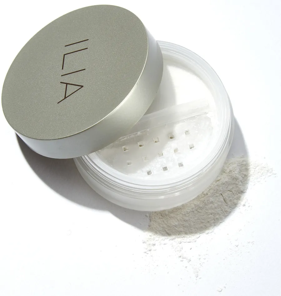 ilia-beauty-Fade-Into-You-Soft-Focus-Powder